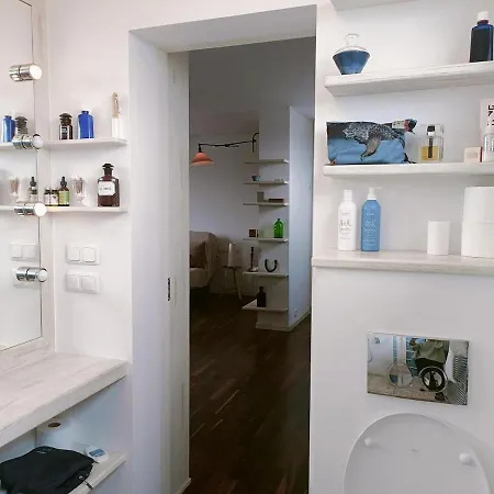 Artist Mokotow - 12 Minutes Center Warszawa