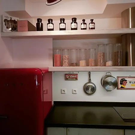 Artist Mokotow - 12 Minutes Center *